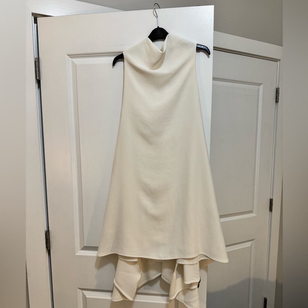 Elegant Cream Sleeveless Dress